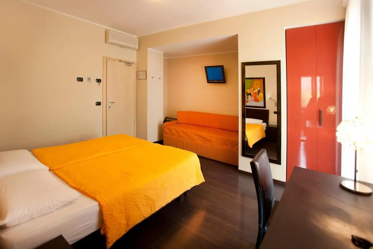 Hotel Villa Smeralda Μαλτσεζίνε 3*,