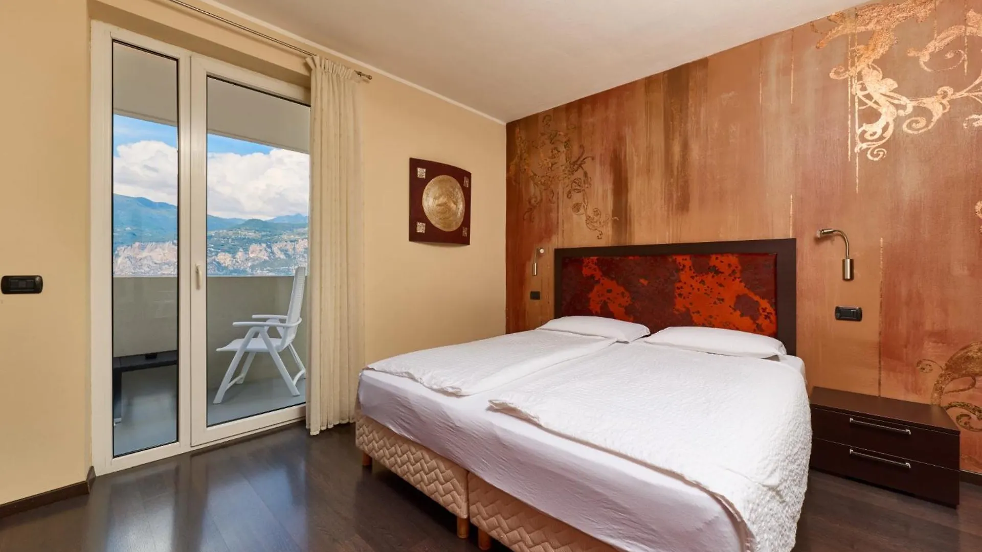***  Hotel Villa Smeralda Μαλτσεζίνε Ιταλία