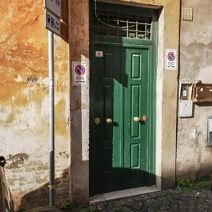 Flatinrome Trastevere Deluxe - Patio 3* Rome