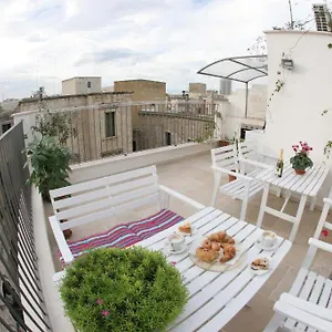Gasthof Saint Nicholas Plaza Bari