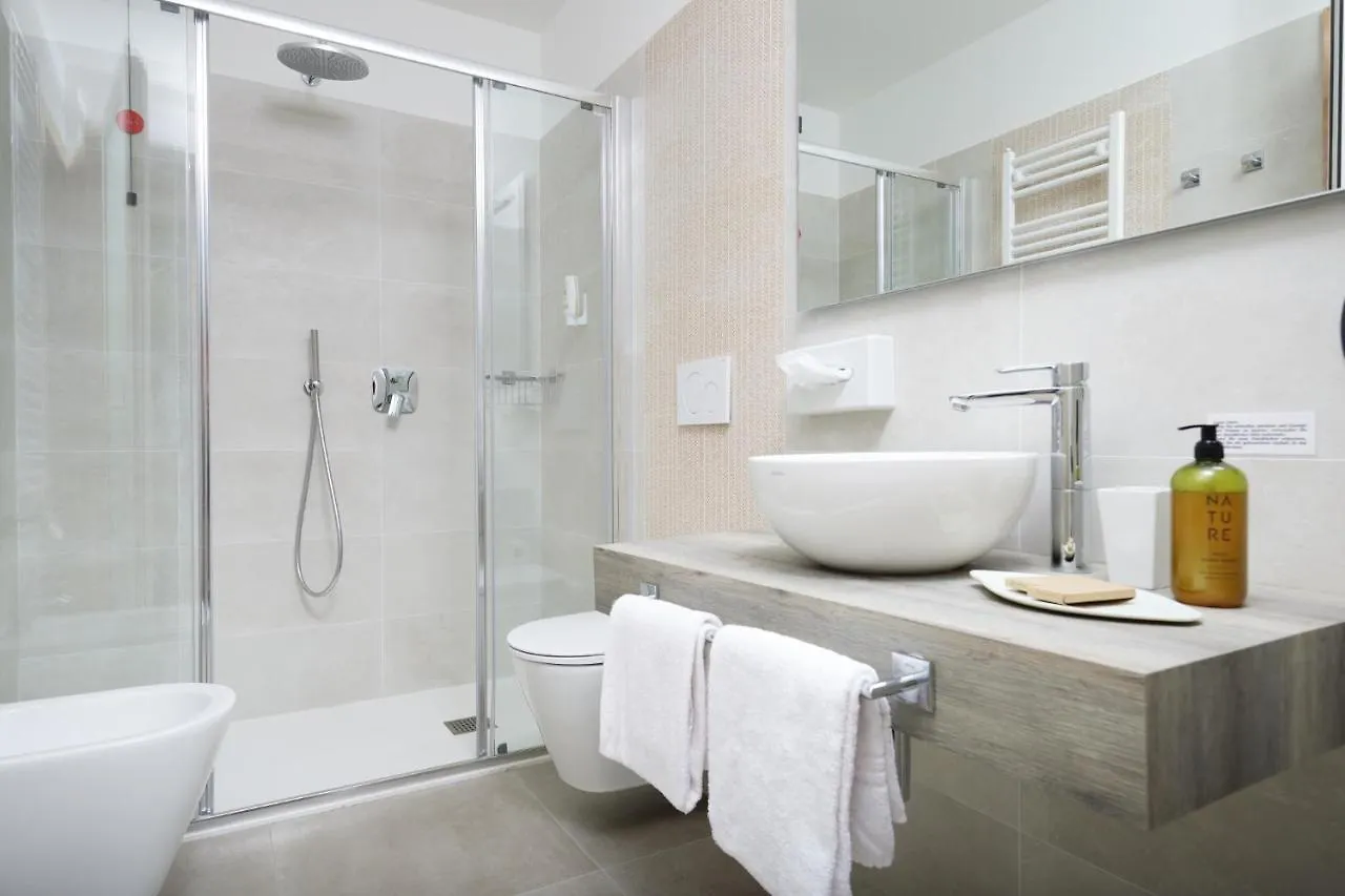 ***  Hotel Villa Smeralda Malcesine Italy