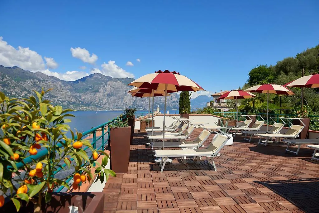 Hotel Villa Smeralda Malcesine 3*,