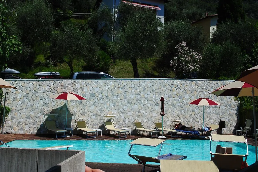 Hotel Villa Smeralda Malcesine 3*,