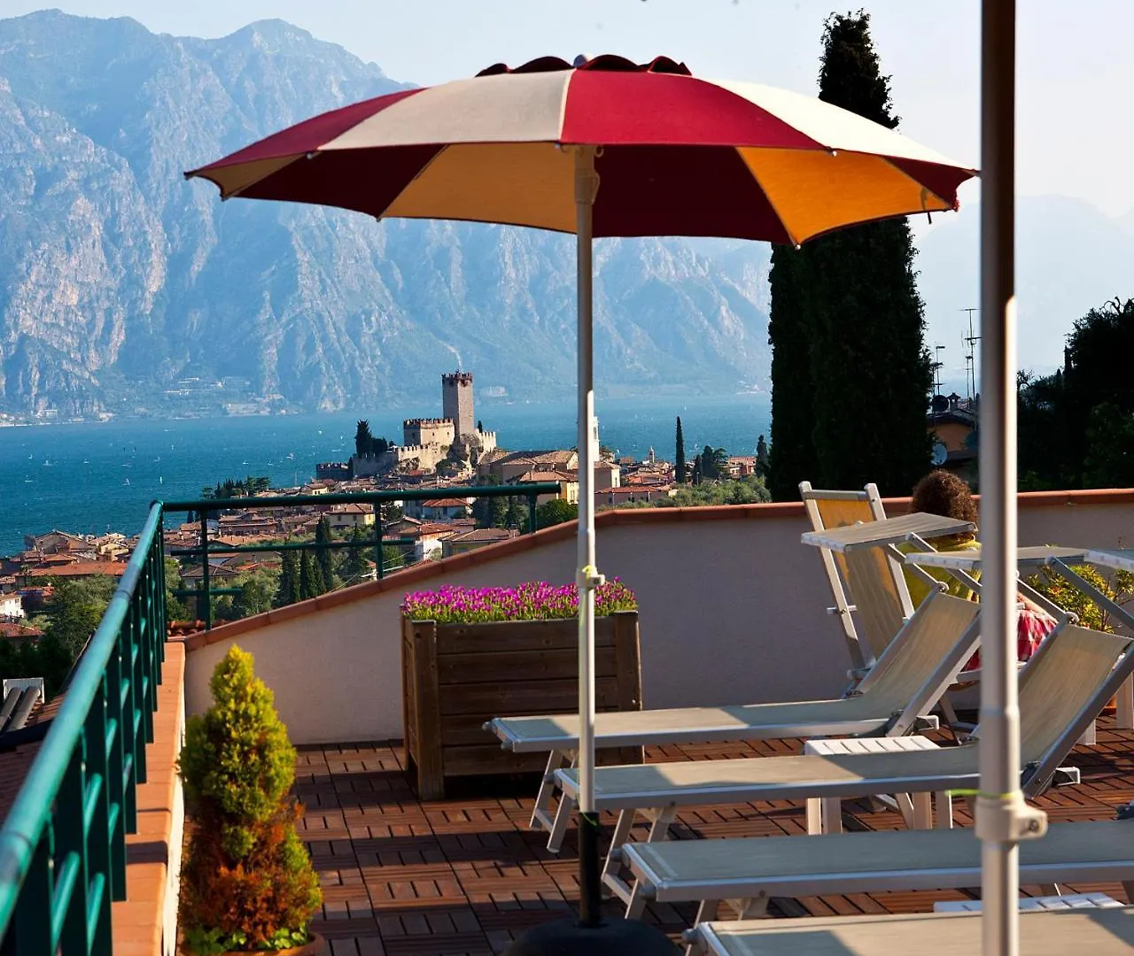 Hotel Villa Smeralda Malcesine 3*,